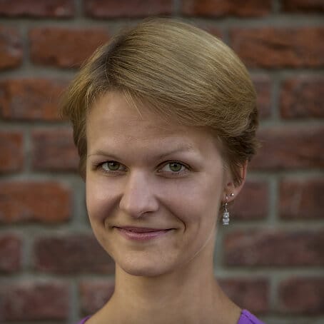 Mgr. Simona Reichertová