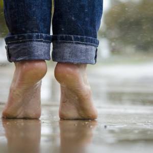 Barefoot VS Footwear – in walking and running